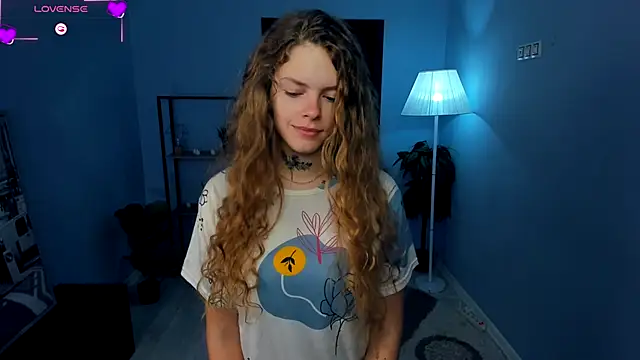 RayaNenlia online show from October 13, 5:07 am