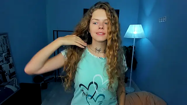 RayaNenlia online show from October 19, 5:08 am