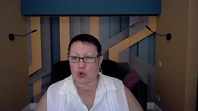 BarbaraTurners online show from November 17, 7:30 pm