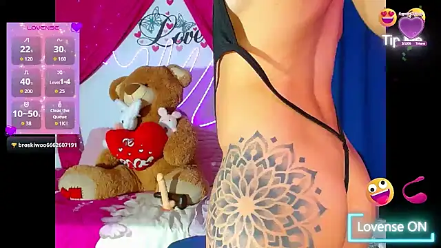 Snapshot of natashakissess chatting on May 31, 3:52 pm natashakissess online show from May 31, 3:52 pm