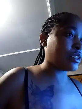 Snapshot of Yelowbone chatting on March 5, 10:10 pm Yelowbone online show from March 5, 10:10 pm