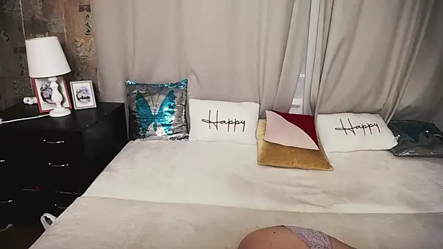 Unusual G online show from December 17, 6:30 am