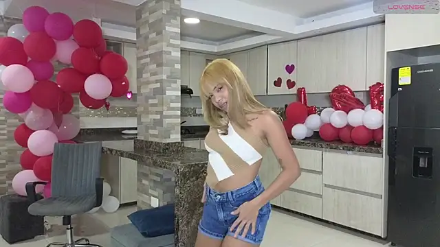 xalicesfantasyx online show from February 18, 6:15 am