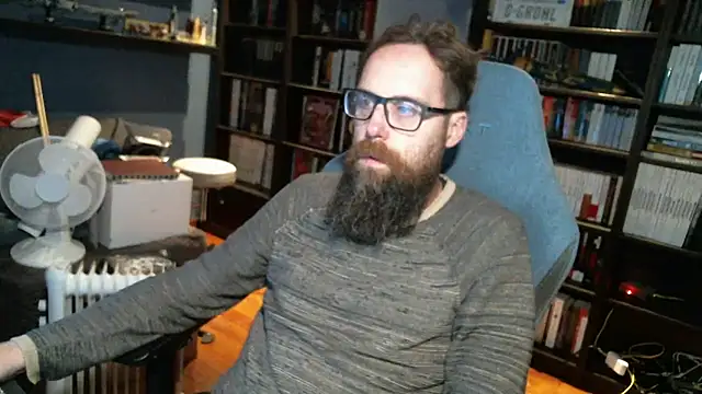 Snapshot of MeSteff chatting on December 5, 7:17 pm MeSteff online show from December 5, 7:17 pm