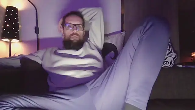 Snapshot of MeSteff chatting on March 19, 6:55 pm MeSteff online show from March 19, 6:55 pm