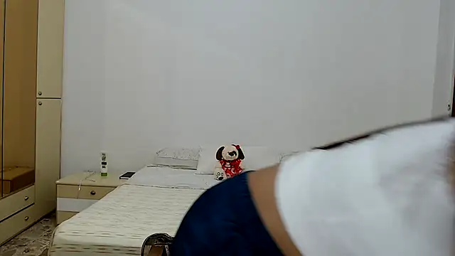 ZajiraShane online show from October 9, 8:23 am