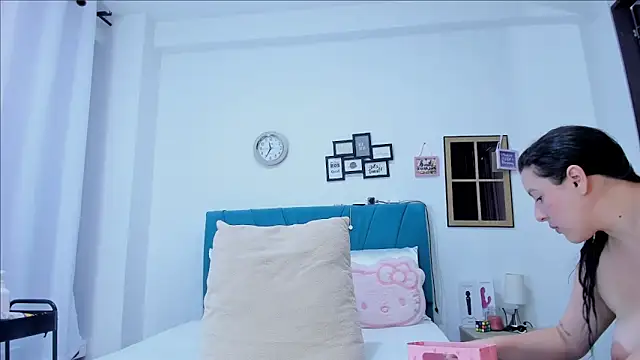 kamila lopez online show from February 26, 8:41 pm