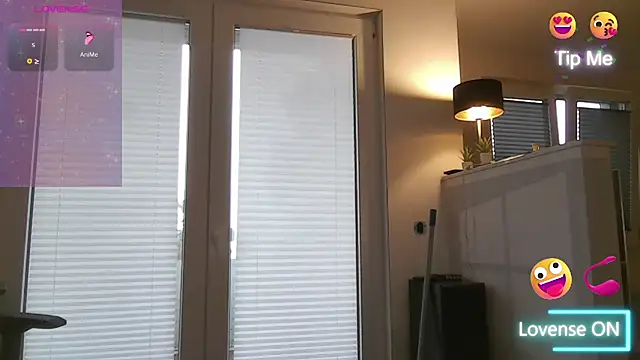 Snapshot of Hot_ToyBoy6974 chatting on March 11, 6:43 am Hot ToyBoy6974 online show from March 11, 6:43 am