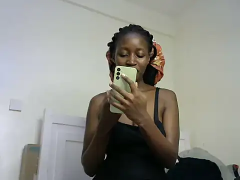 Snapshot of thicky_anncy chatting on March 15, 10:55 pm thicky anncy online show from March 15, 10:55 pm