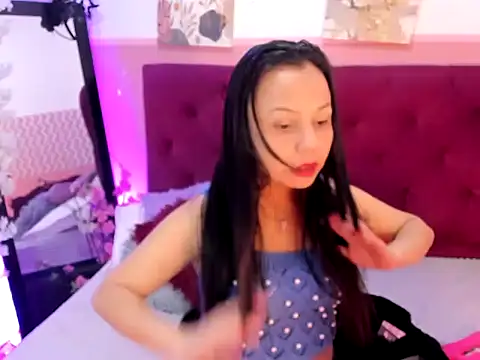 candysmitxxx online show from May 29, 3:48 am