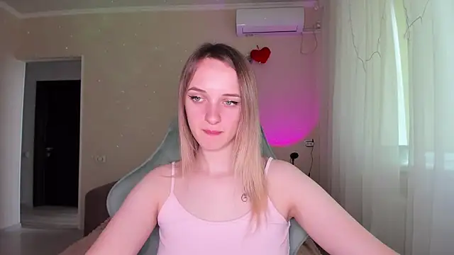 RouseReed online show from April 2, 11:30 am