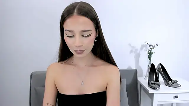 EmilyDarling online show from January 13, 9:09 pm