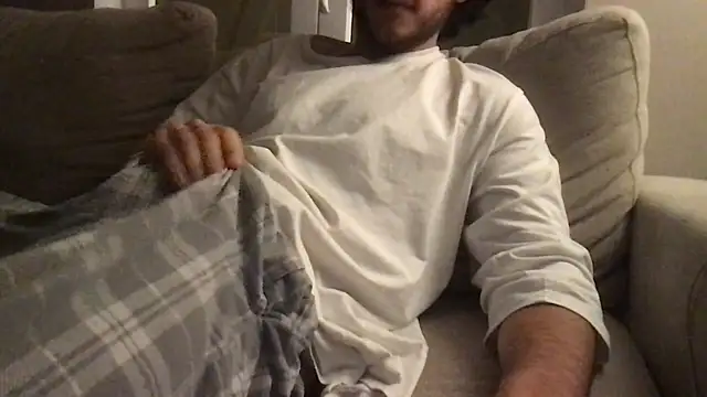 Snapshot of iwantfuckbby chatting on February 27, 7:44 am iwantfuckbby online show from February 27, 7:44 am