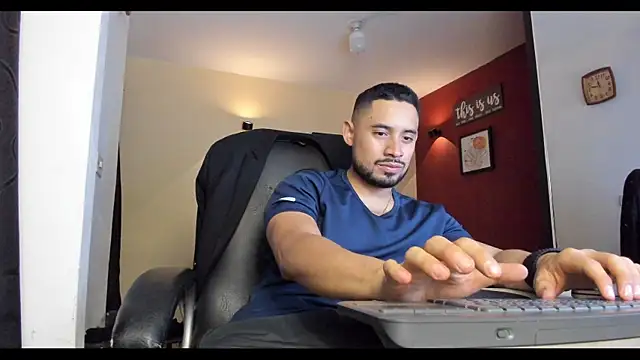 thesexlawyer1 online show from November 25, 10:43 pm