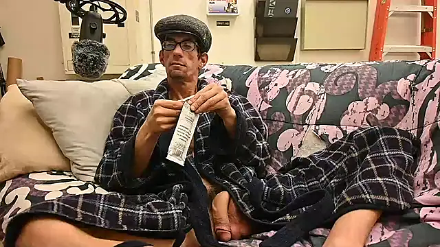 joeiandola online show from December 6, 6:37 am