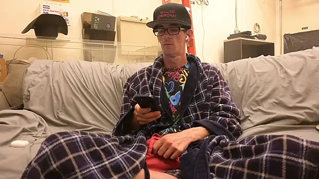 joeiandola online show from April 8, 6:30 pm