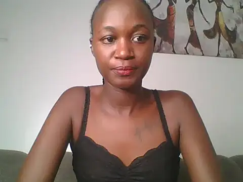 Snapshot of MissLilly1 chatting on June 7, 10:41 am MissLilly1 online show from June 7, 10:41 am