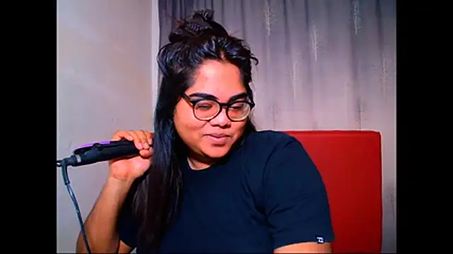 Indian Lola00 online show from November 18, 6:34 pm