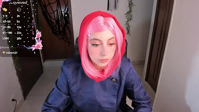 Snapshot of Violetaarey chatting on October 17, 12:01 am Violetaarey online show from October 17, 12:01 am