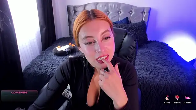 Violetaarey online show from February 13, 8:49 pm