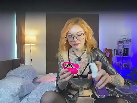 juicyshow  online show from September 19, 12:56 am