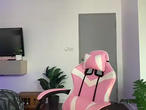 juicyshow  online show from September 22, 1:29 am