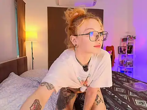 juicyshow  online show from October 10, 12:20 am