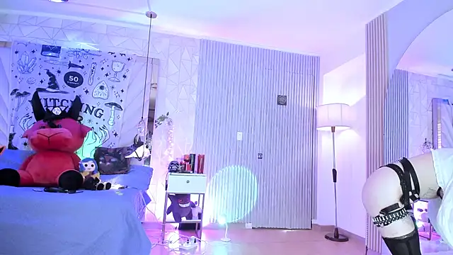 zephirahabney online show from October 24, 2:35 pm