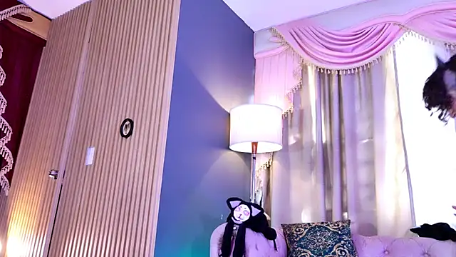 zephirahabney online show from February 21, 4:30 pm