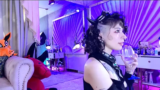 zephirahabney online show from February 23, 4:15 pm