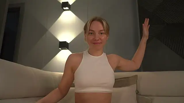 -Snowwwy- online show from March 14, 7:23 pm