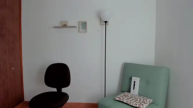 Lilabril online show from January 14, 2:43 pm