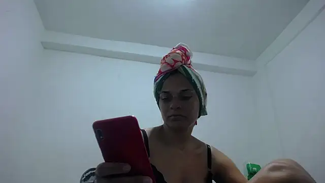 GiveLove1 online show from January 4, 8:59 pm