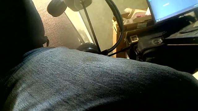 markluvskitty online show from September 29, 12:10 pm