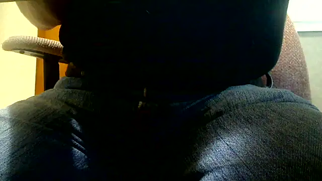 markluvskitty online show from October 3, 12:46 pm