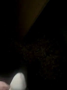 Snapshot of Edosxxl chatting on October 22, 11:48 pm Edosxxl online show from October 22, 11:48 pm