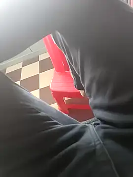 HeftyTheory7 online show from October 28, 8:29 am