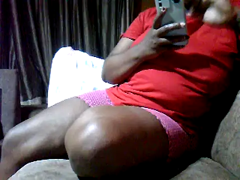 Snapshot of cutey-smile chatting on March 17, 7:15 pm cutey-smile online show from March 17, 7:15 pm