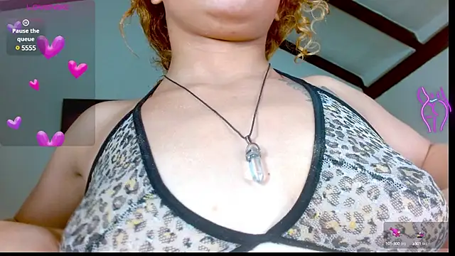 Eva Hoot online show from March 10, 1:32 pm