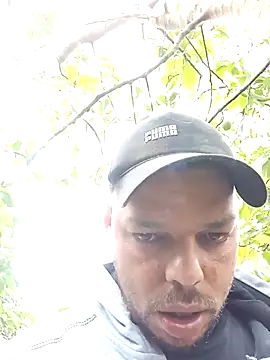 Snapshot of Widson321 chatting on September 25, 2:21 pm Widson321 online show from September 25, 2:21 pm