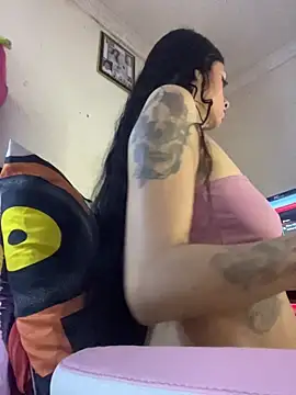 Snapshot of _Dulcinea777 chatting on November 15, 3:37 am Dulcinea777 online show from November 15, 3:37 am