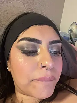 ThickerThanYoBitch online show from December 12, 2:55 pm