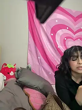 ThickerThanYoBitch online show from March 7, 3:07 pm