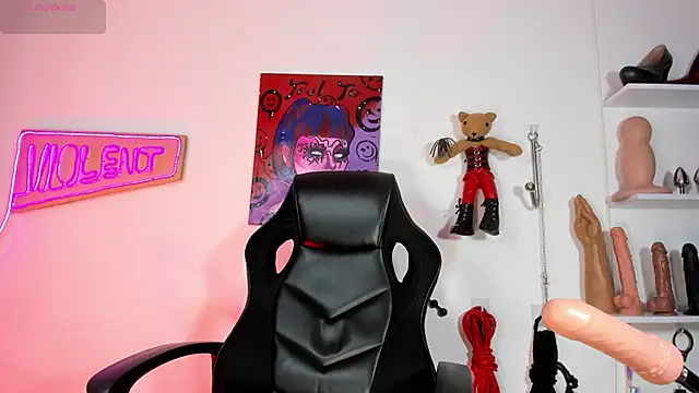 Violet-Queen online show from October 19, 10:10 pm