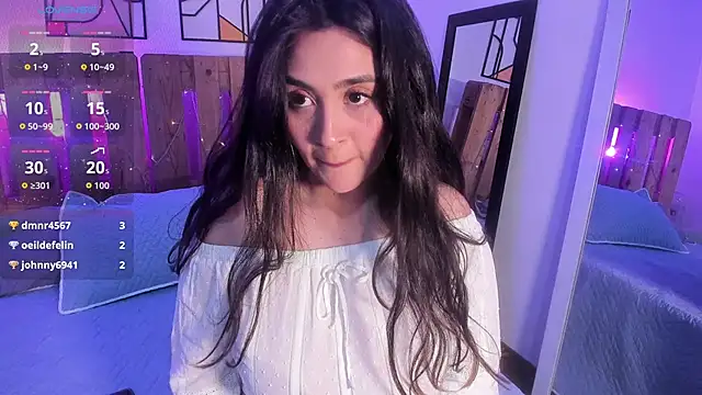 Snapshot of emily_amaya chatting on March 18, 8:34 pm emily amaya online show from March 18, 8:34 pm