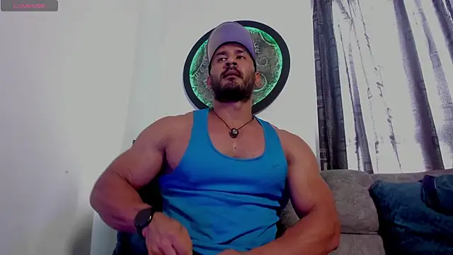 Snapshot of curt_xxx chatting on June 10, 2:27 pm curt xxx online show from June 10, 2:27 pm