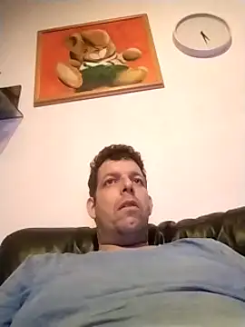 Knuffelstaaf123 online show from January 26, 11:39 pm