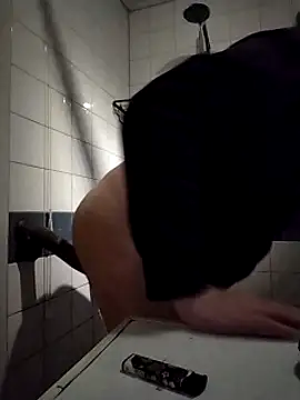 Knuffelstaaf123 online show from March 7, 3:29 am