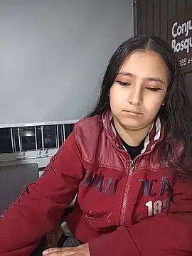 Snapshot of Cute_Penelope chatting on July 15, 11:15 am Cute Penelope online show from July 15, 11:15 am