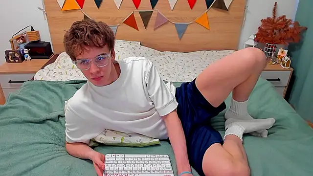 Fandi 777 online show from February 8, 2:09 pm